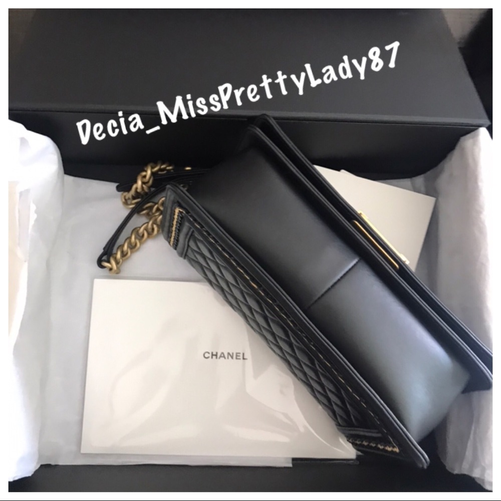CHANEL Black and Gold Crossbody Bag - Picture 7 of 8